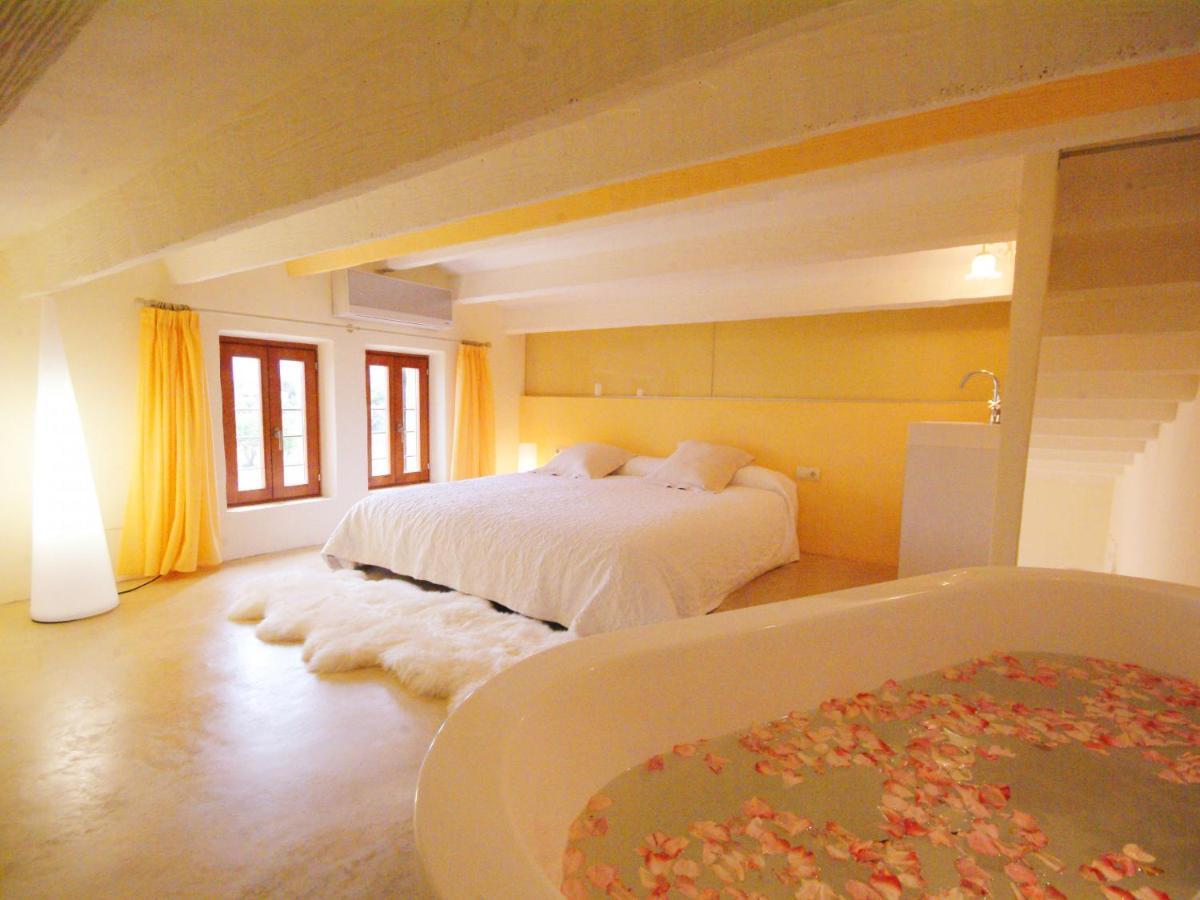Villa Barcares Petit, piscina, jardines junto a playa en Alcudia Exterior foto