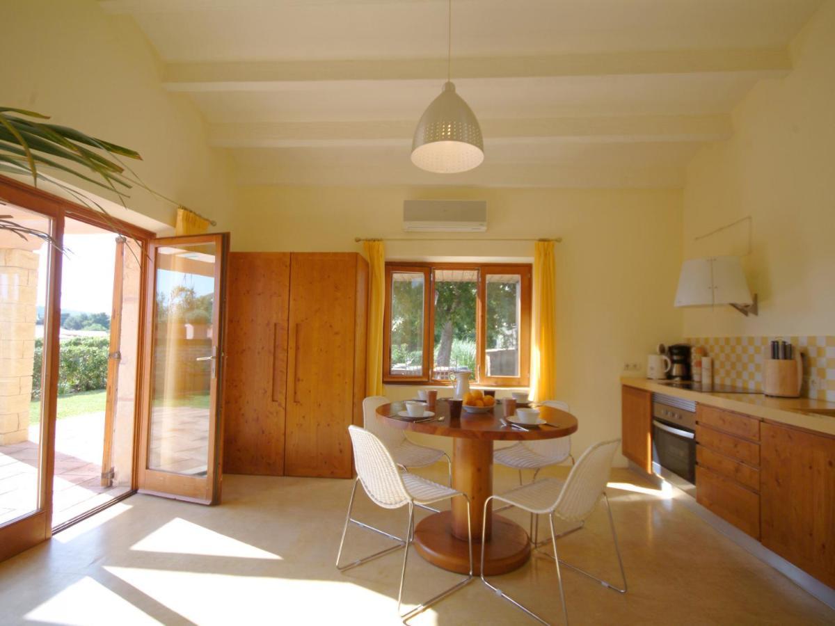 Villa Barcares Petit, piscina, jardines junto a playa en Alcudia Exterior foto